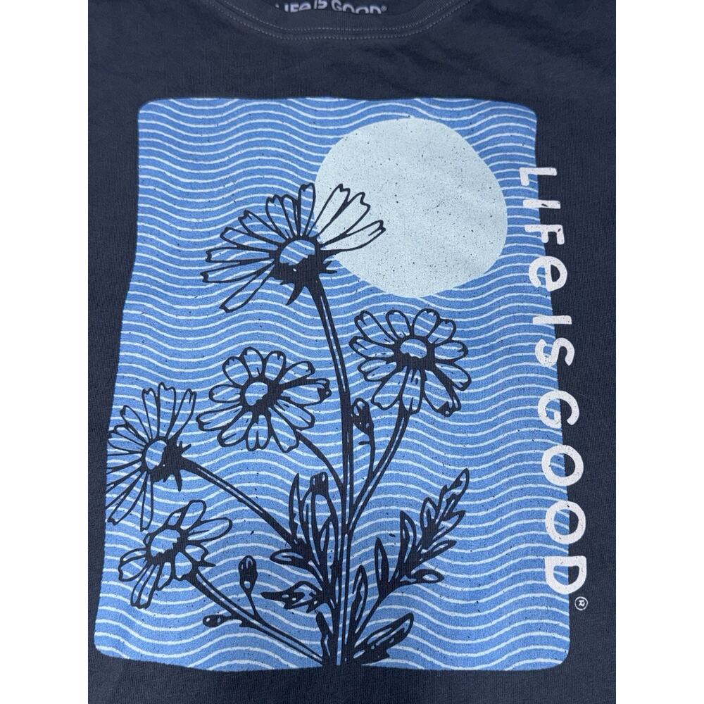 Life Is Good Blue Flowers Graphic Crusher T-Shirt Medium - Picture 5 of 5